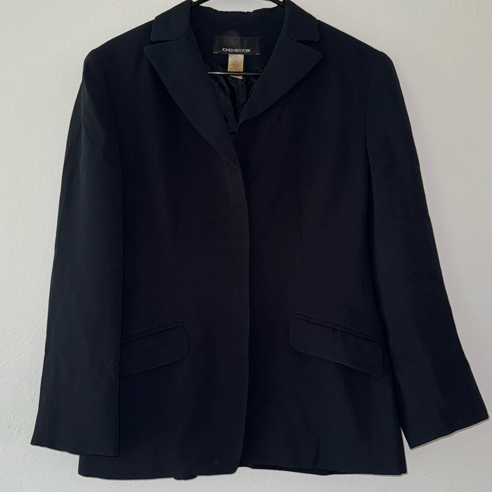 **DONATING** Jones New York Black Blazer